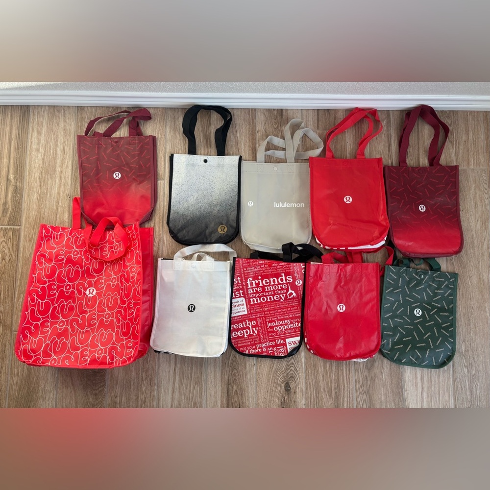 Lululemon Reusable bags. 1 Large and 9 Small.